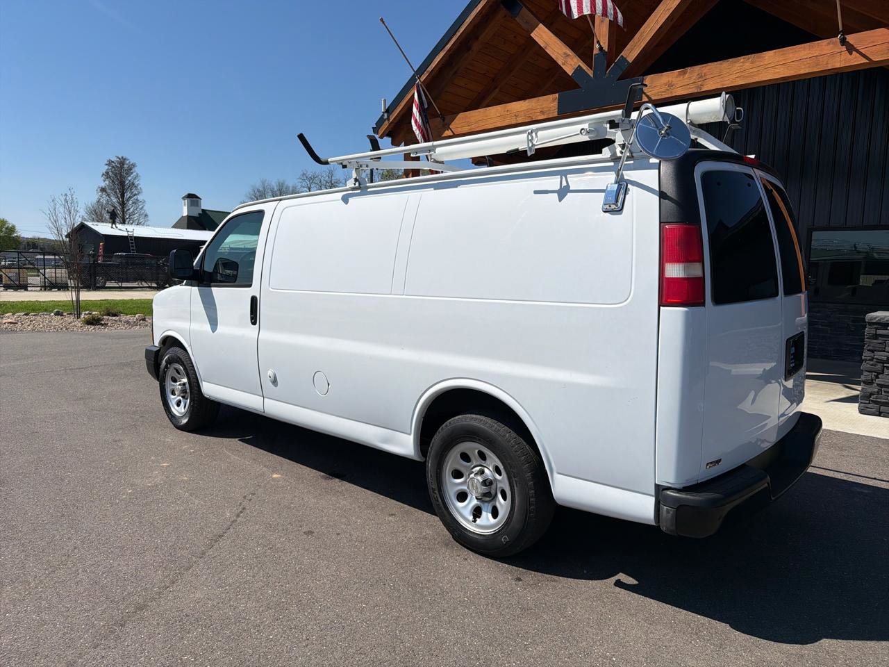 Used 2013 Chevrolet Express 1500 RWD image 6