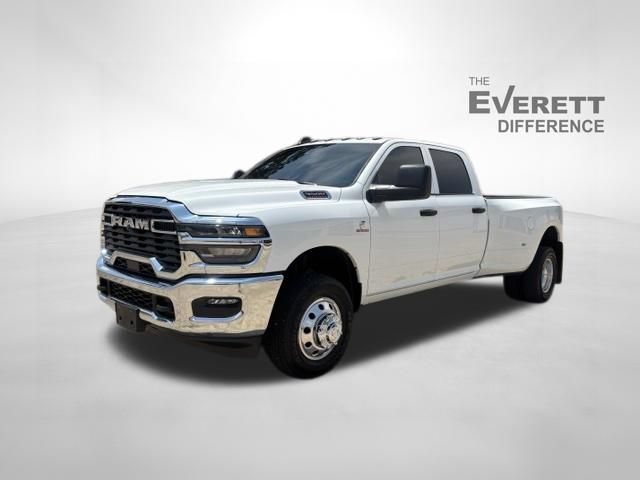 Used 2025 RAM 3500 Tradesman w/ Chrome Appearance Group AWD/4WD image 3
