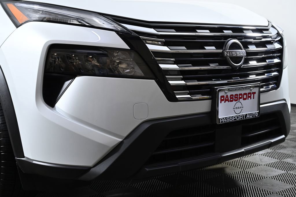 Certified 2025 Nissan Rogue S image 5