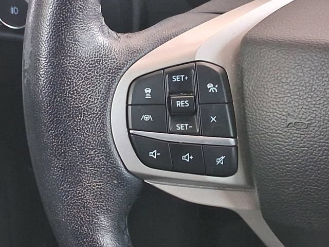Used 2022 Ford Explorer XLT w/ Equipment Group 202A RWD image 11