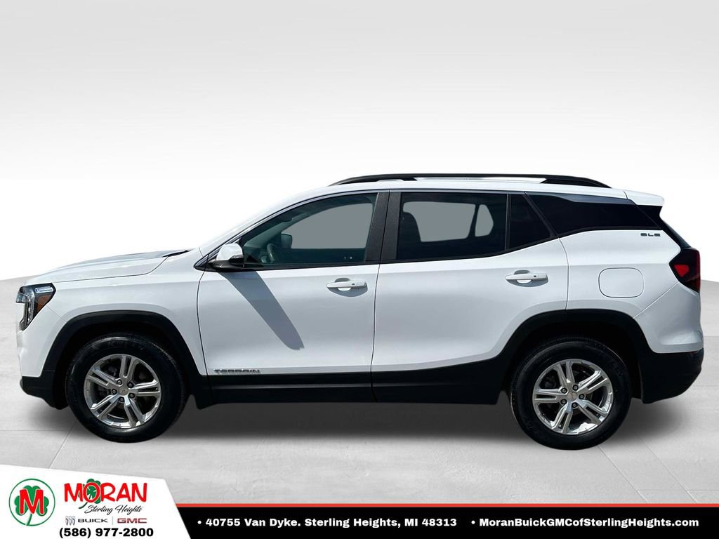 Certified 2024 GMC Terrain SLE w/ Driver Convenience Package AWD/4WD image 2