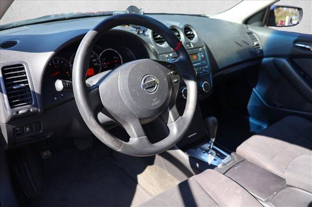 Used 2012 Nissan Altima 2.5 S FWD image 12