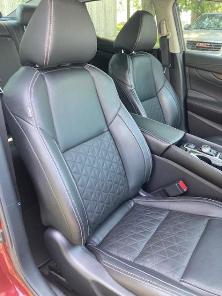Used 2017 Nissan Maxima Platinum FWD image 36