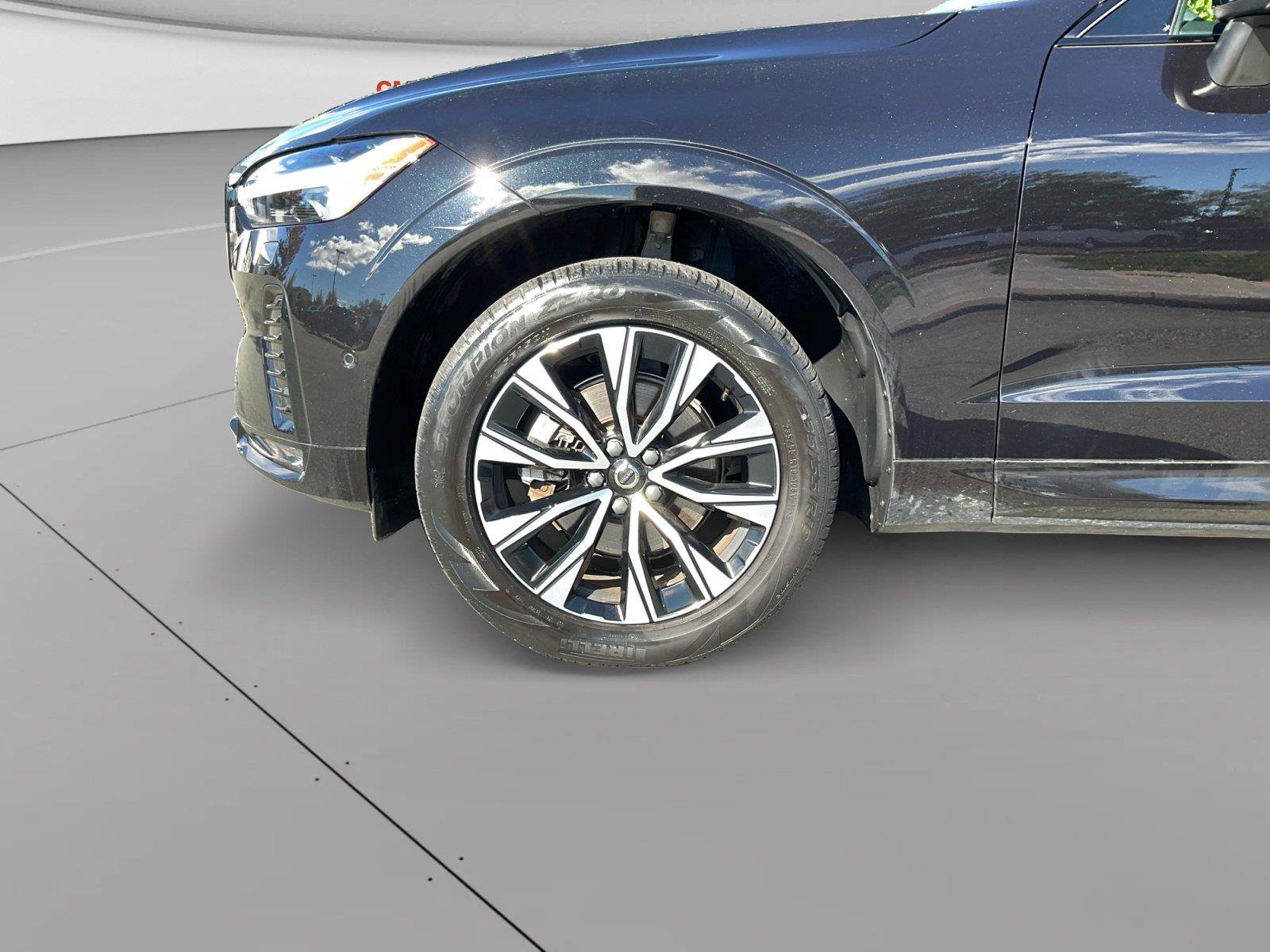 Certified 2024 Volvo XC60 B5 Plus w/ Climate Package AWD/4WD image 14