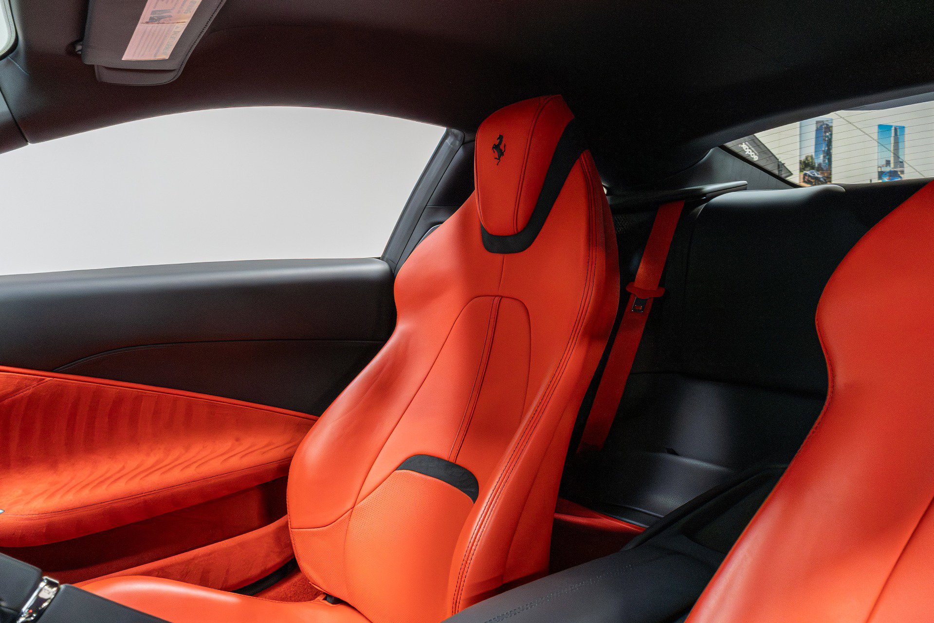 Used 2022 Ferrari Roma image 14