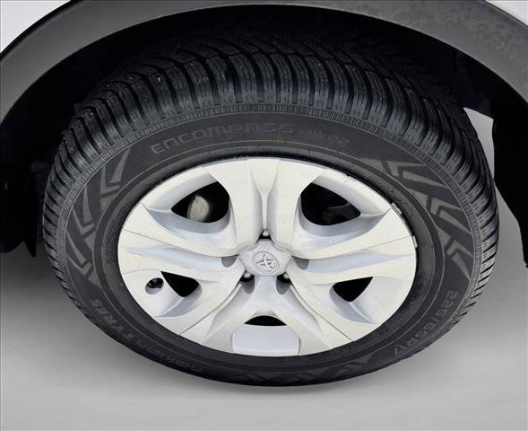 Used 2014 Toyota RAV4 LE FWD image 9