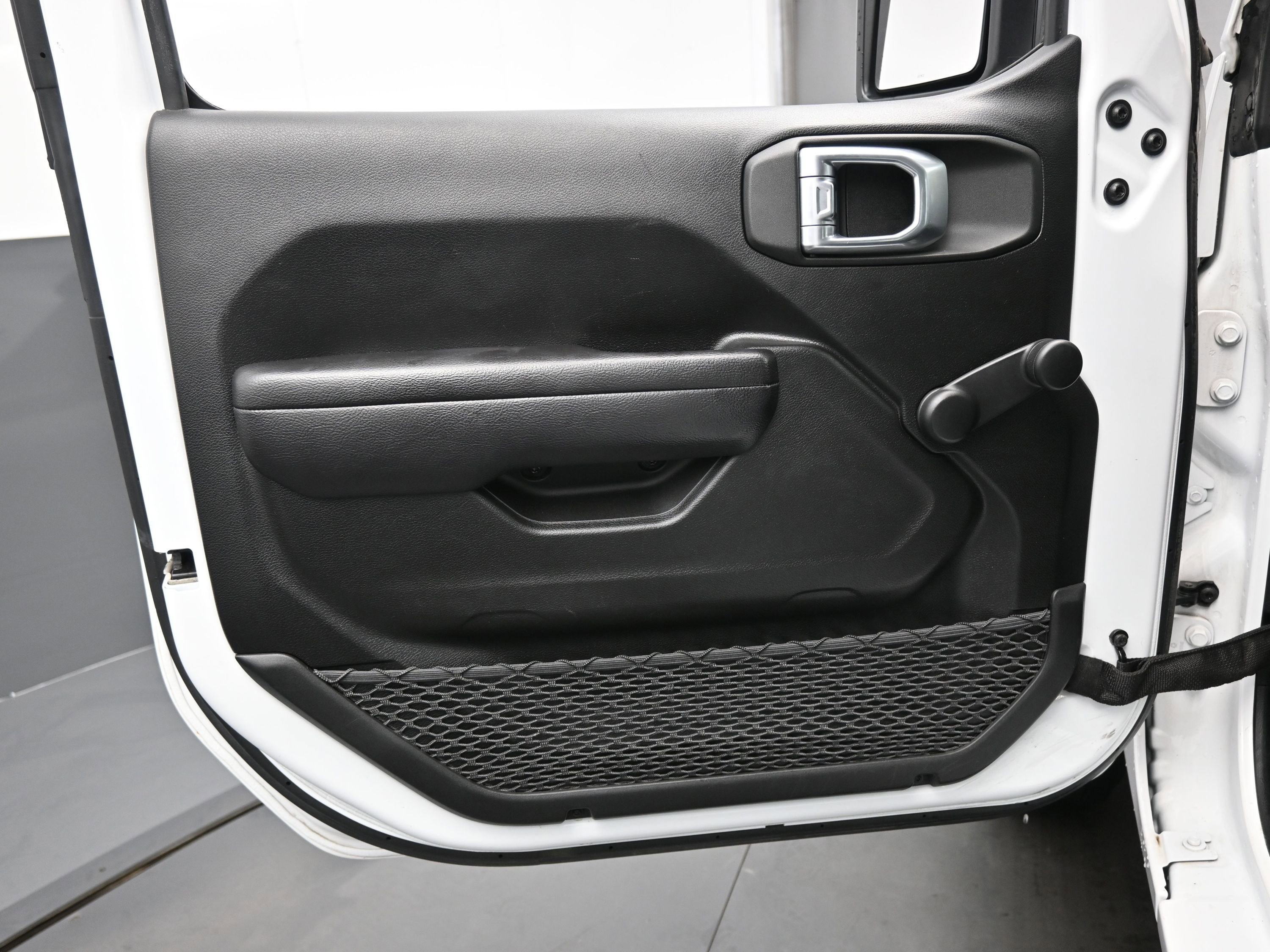 Used 2023 Jeep Wrangler Sport image 11