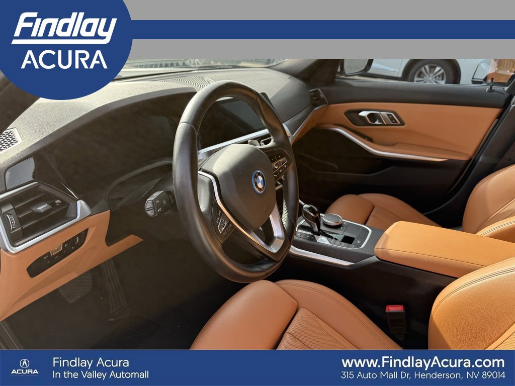 Used 2022 BMW 330e w/ Convenience Package image 8