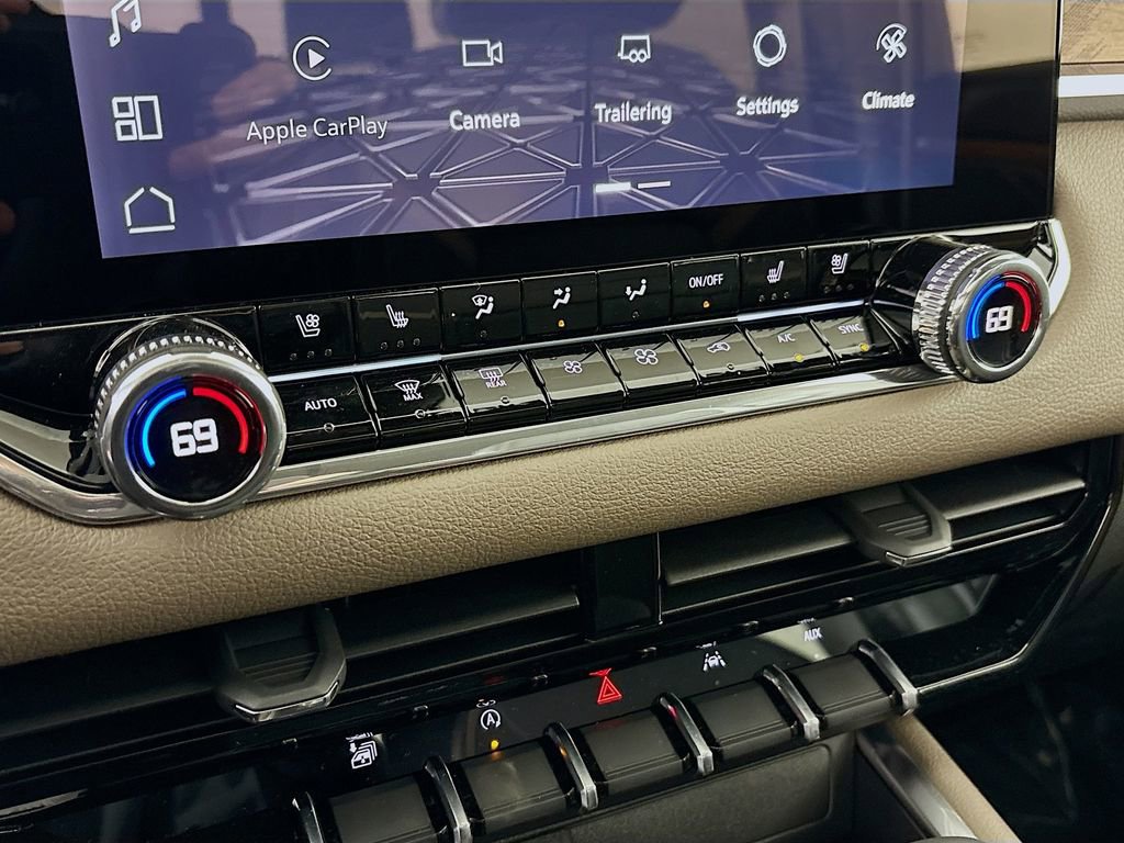 New 2026 GMC Canyon Denali image 16