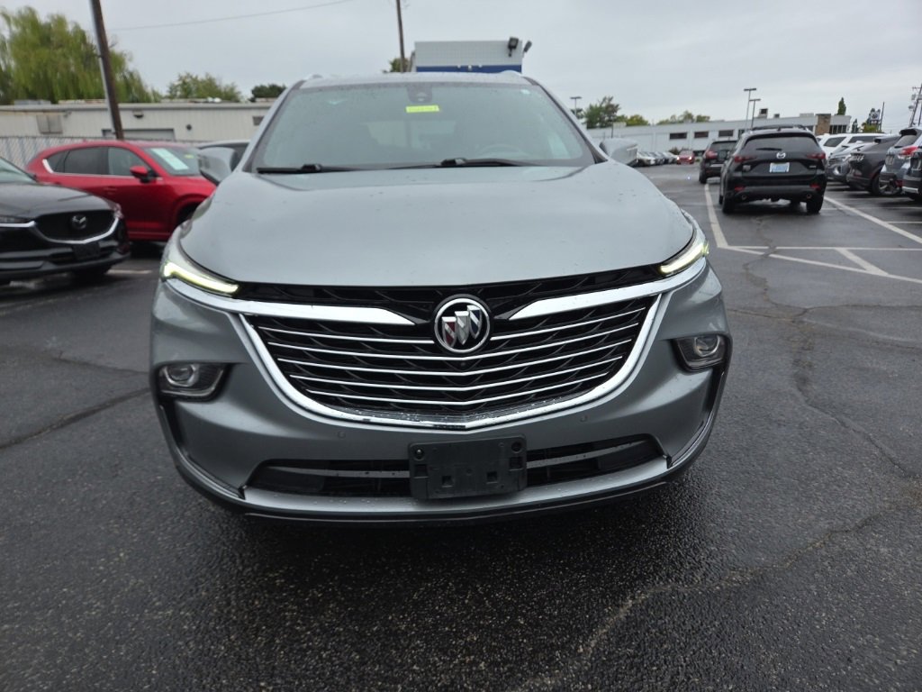 Used 2024 Buick Enclave Premium image 2