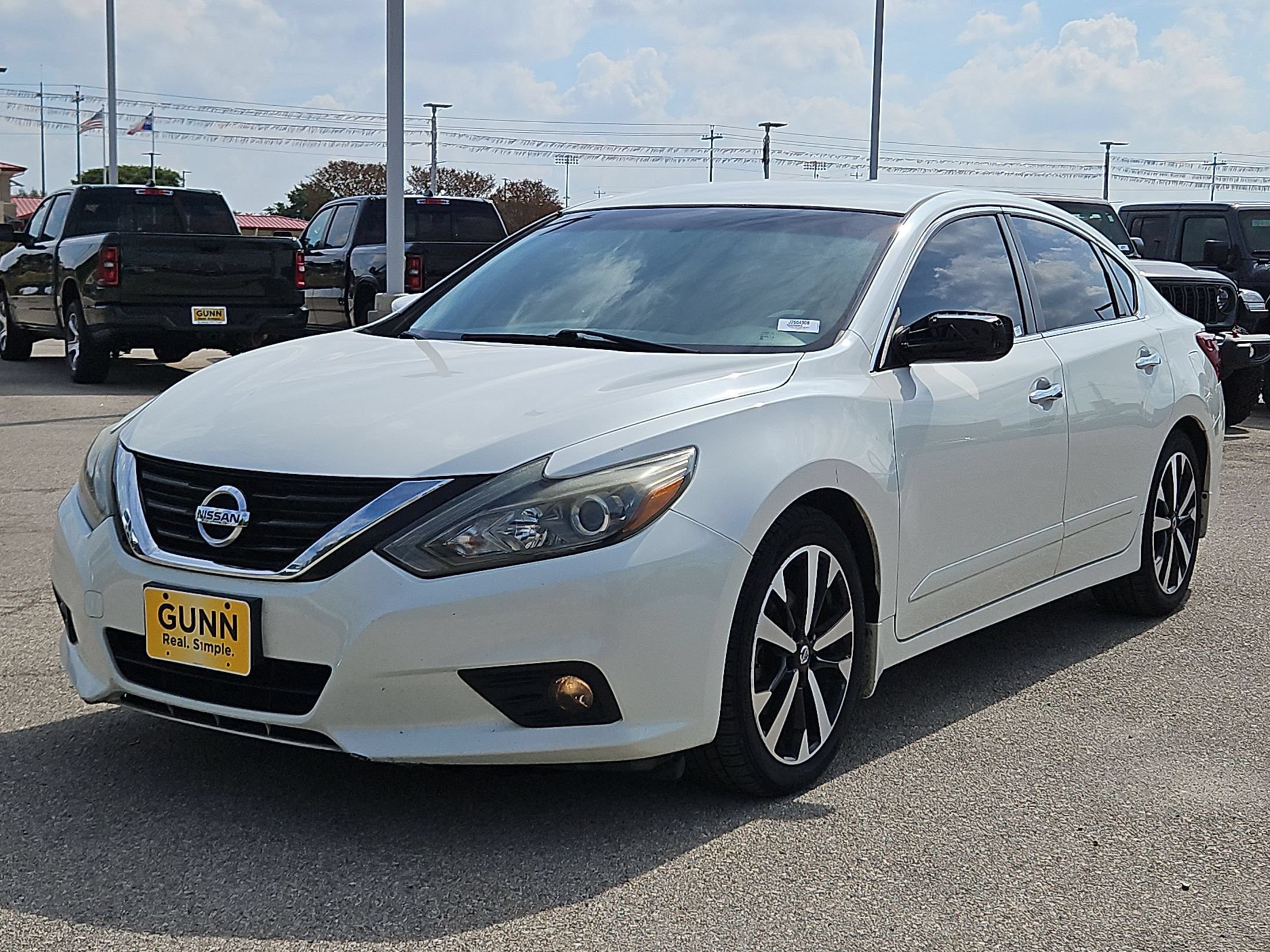 Used 2018 Nissan Altima 2.5 SR FWD image 7