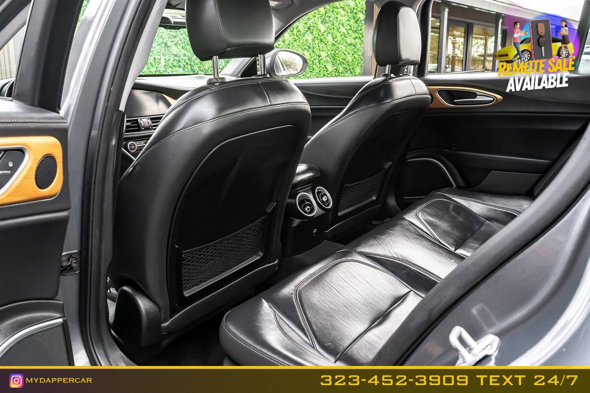 Used 2017 Alfa Romeo Giulia Ti w/ TI Lusso Light Wood Package image 14