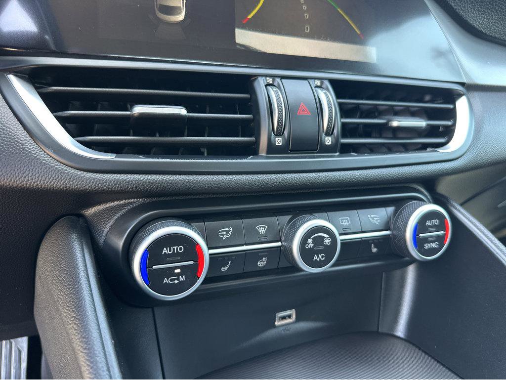 Used 2019 Alfa Romeo Giulia Ti Sport w/ Quick Order Package 22U Sport RWD image 26