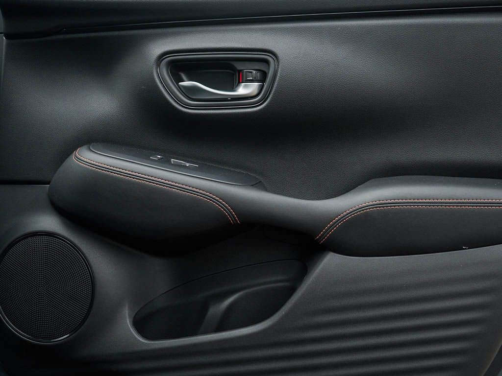 New 2026 Honda HR-V Sport image 9