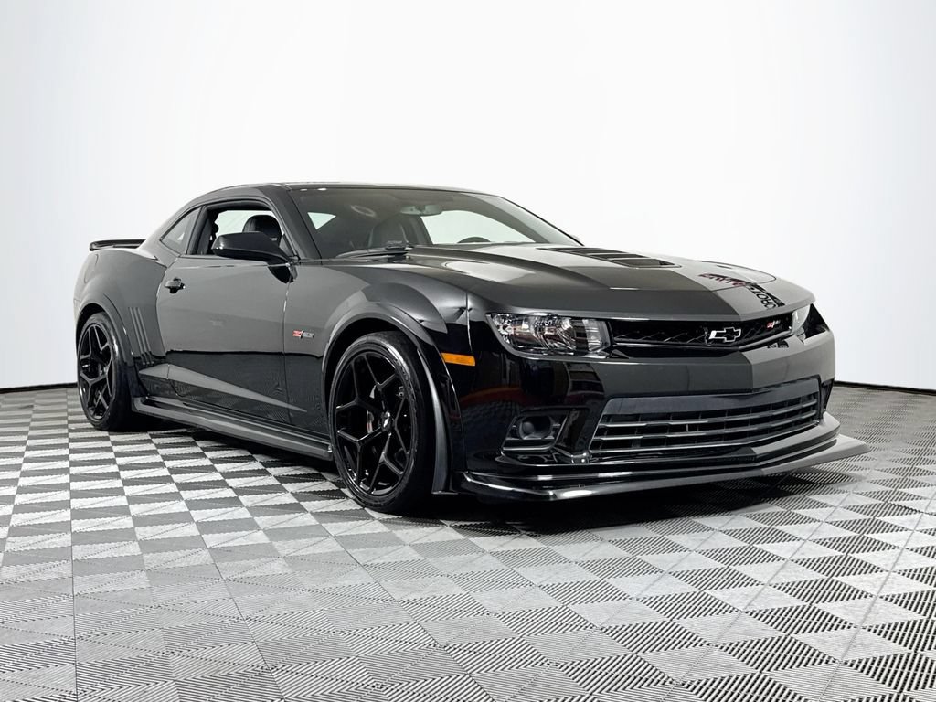 Used 2015 Chevrolet Camaro Z/28 RWD image 1