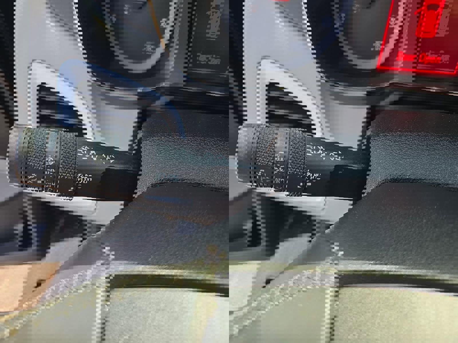 Used 2013 GMC Terrain SLT image 28