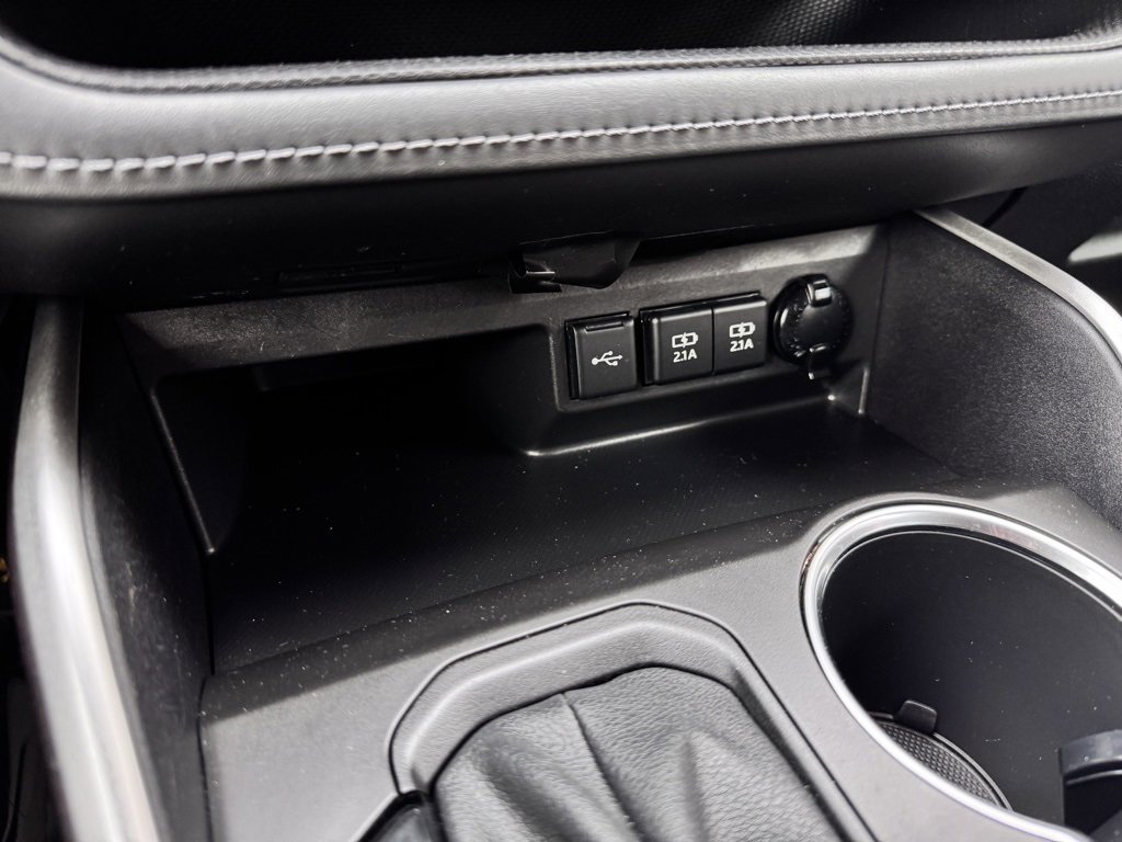 Certified 2021 Toyota Highlander XLE image 17