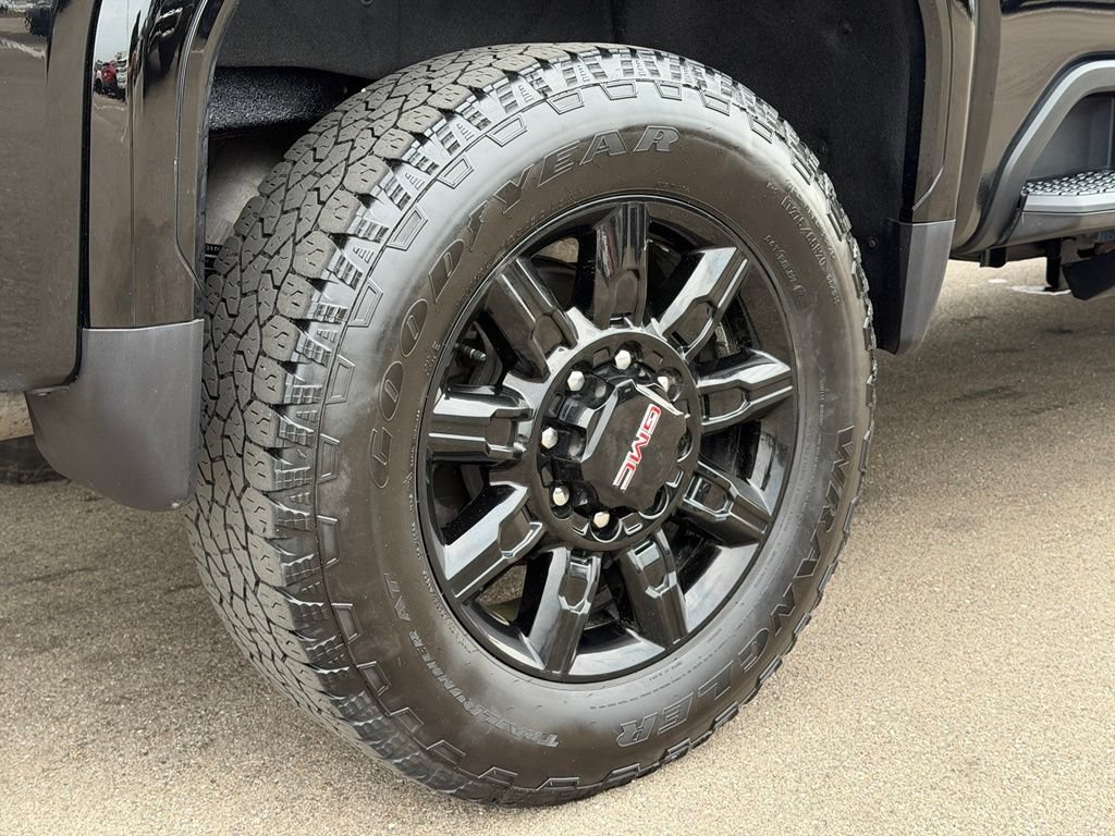 Used 2024 GMC Sierra 2500 AT4 w/ Technology Package AWD/4WD image 22