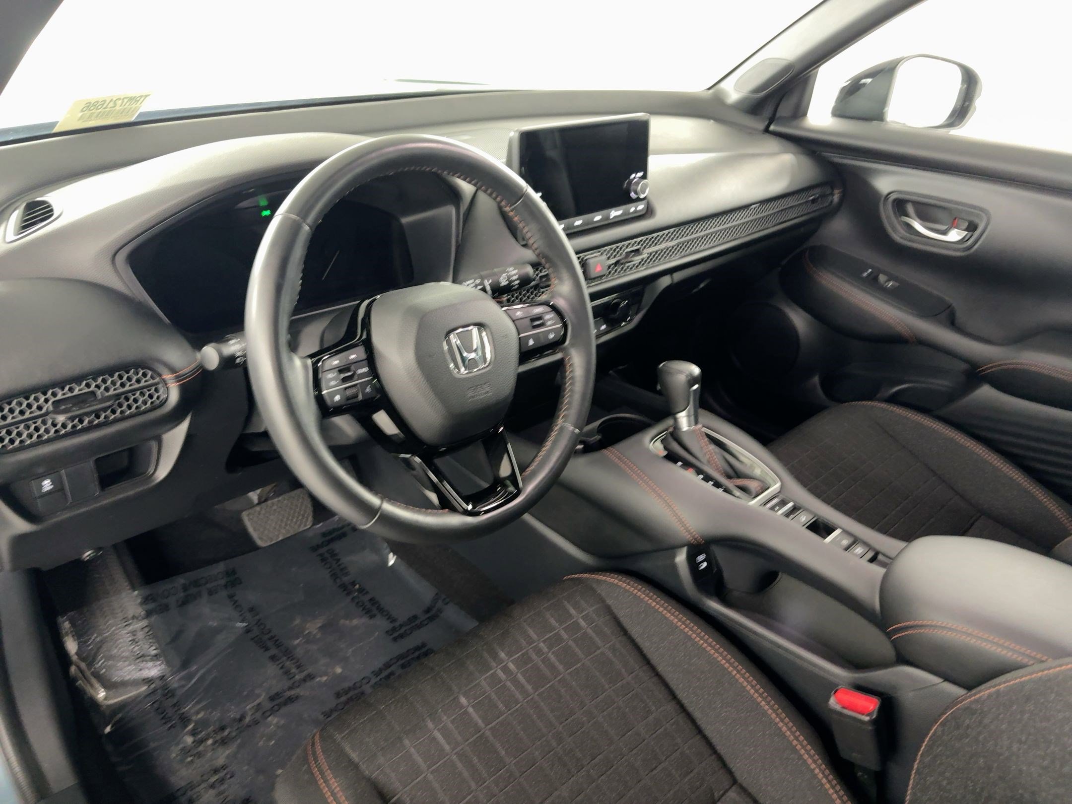 Used 2024 Honda HR-V Sport image 4