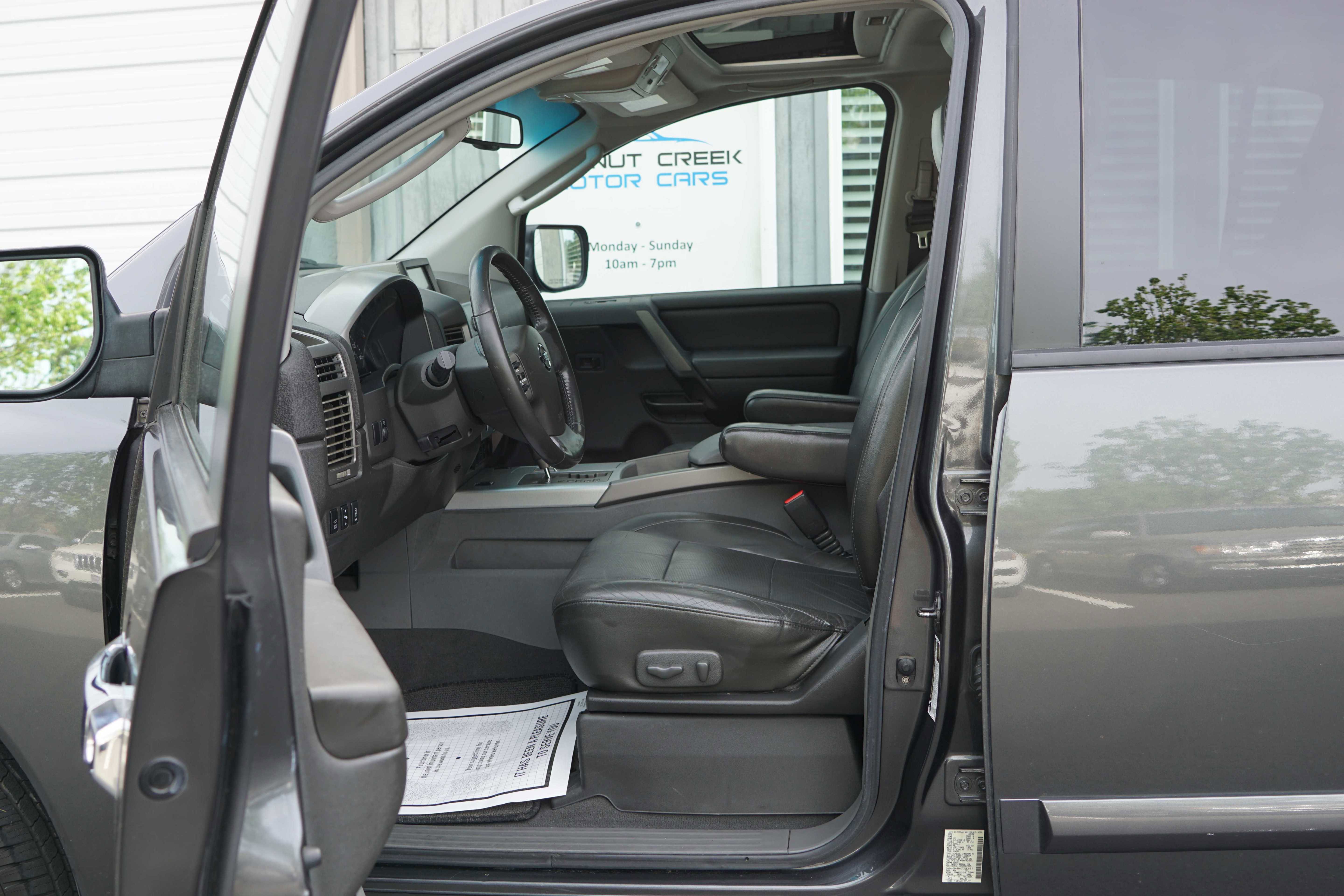 Used 2006 Nissan Armada LE w/ (U06) Technology Pkg (LE) image 34