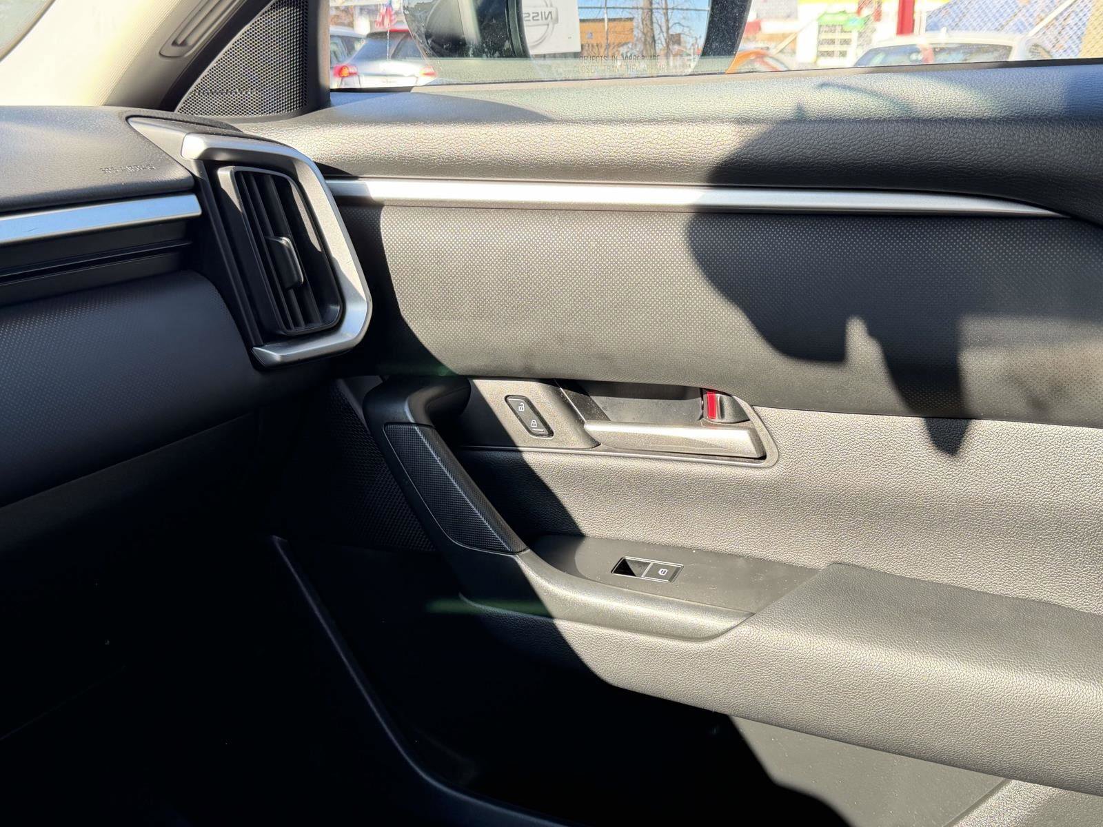 Used 2025 MAZDA CX-50 AWD 2.5 S w/ Preferred Package image 36