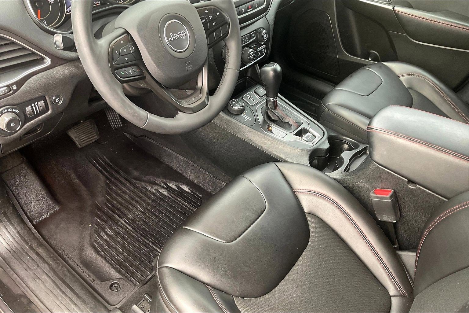 Used 2021 Jeep Cherokee Trailhawk w/ Trailer Tow Group image 14