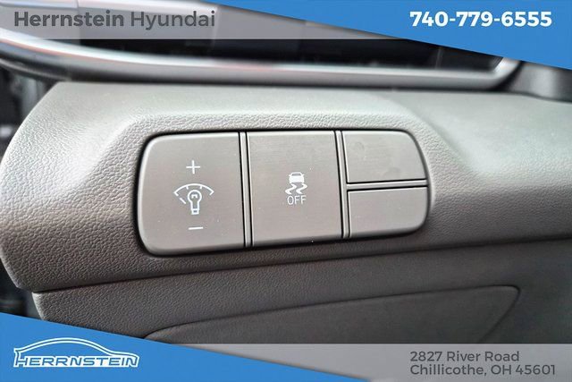 Used 2024 Hyundai Elantra SEL image 18