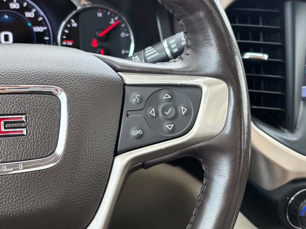 Used 2019 GMC Acadia Denali w/ Technology Package FWD image 19