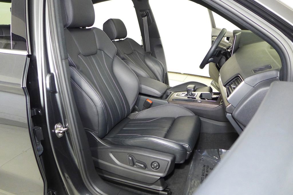 Used 2023 Audi Q5 2.0T Premium Plus w/ Premium Plus Package image 19