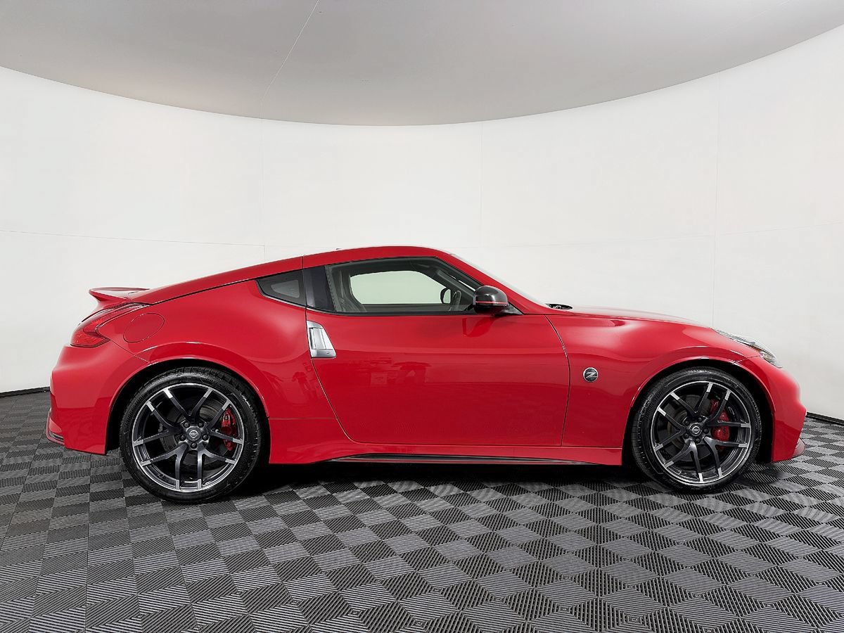 Used 2016 Nissan 370Z NISMO RWD image 7