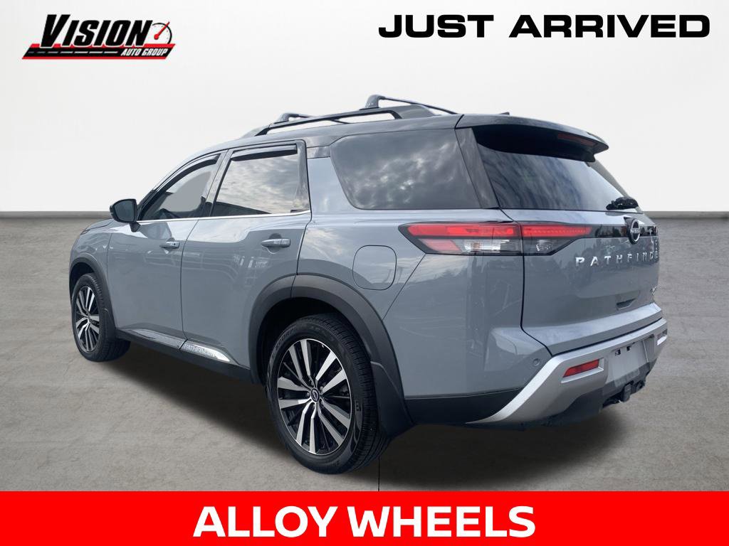 Certified 2024 Nissan Pathfinder Platinum w/ Cargo Package AWD/4WD image 2