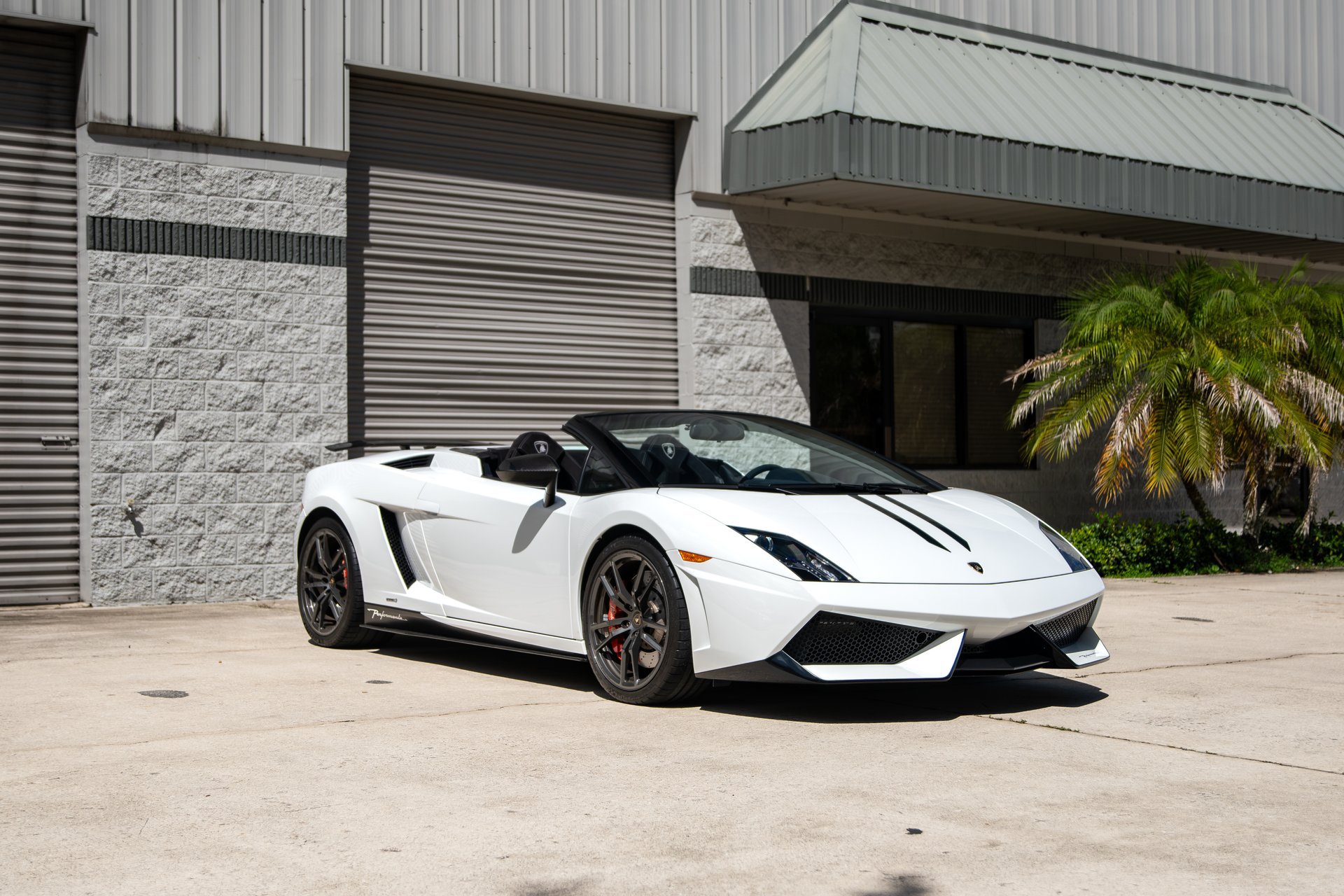 Used 2013 Lamborghini Gallardo LP 570-4 Performante AWD/4WD image 4