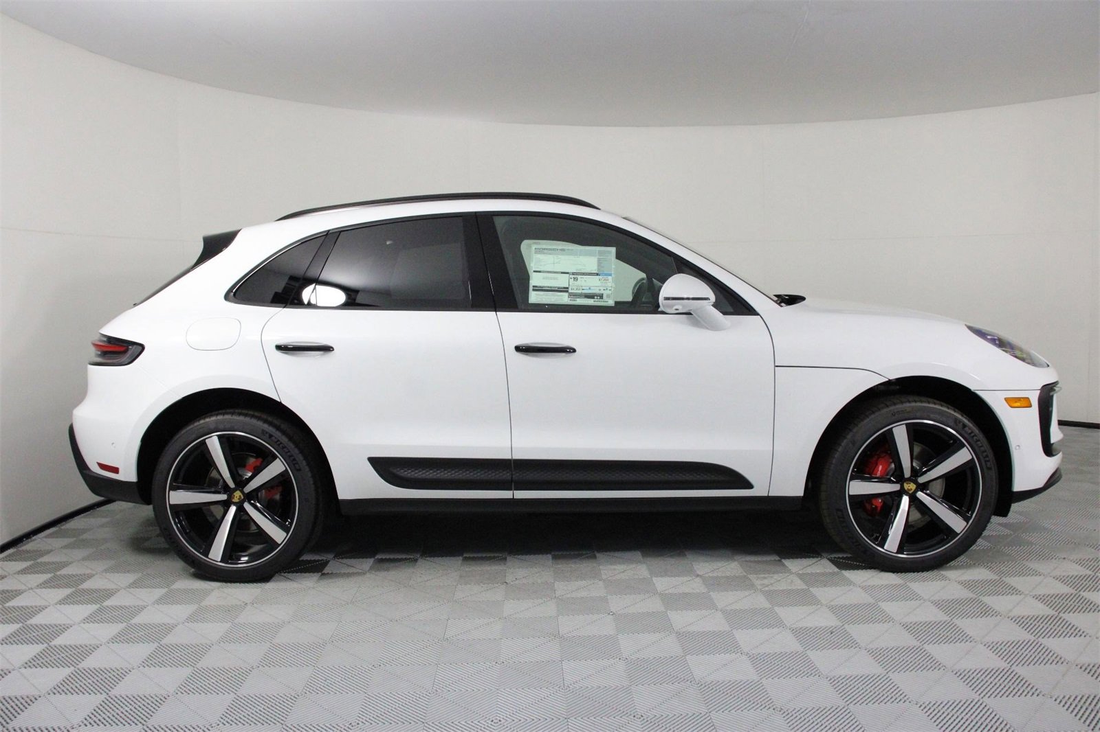 New 2025 Porsche Macan S image 8