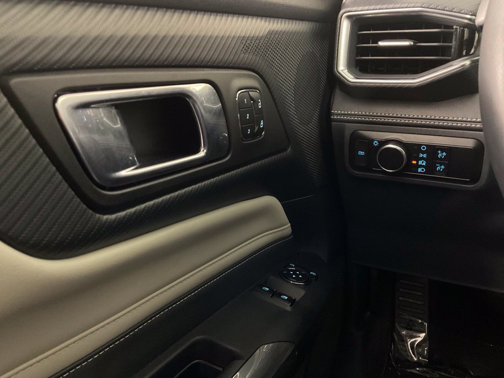 Used 2024 Ford Mustang GT Premium RWD image 17