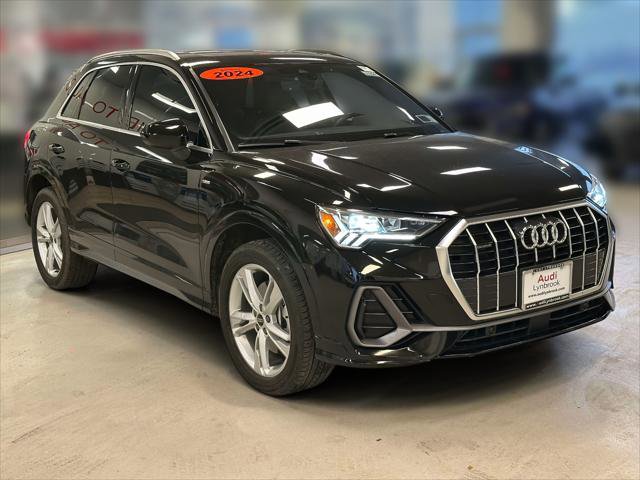 Used 2024 Audi Q3 2.0T Premium image 3