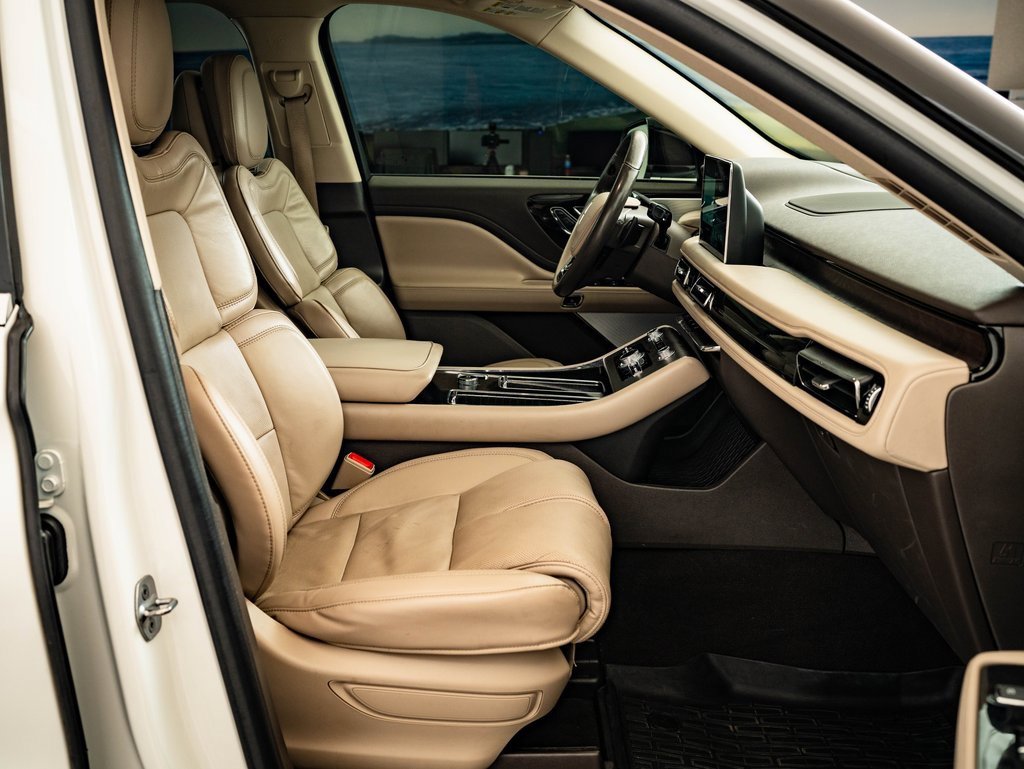 Used 2022 Lincoln Aviator Grand Touring w/ Equipment Group 301A image 23