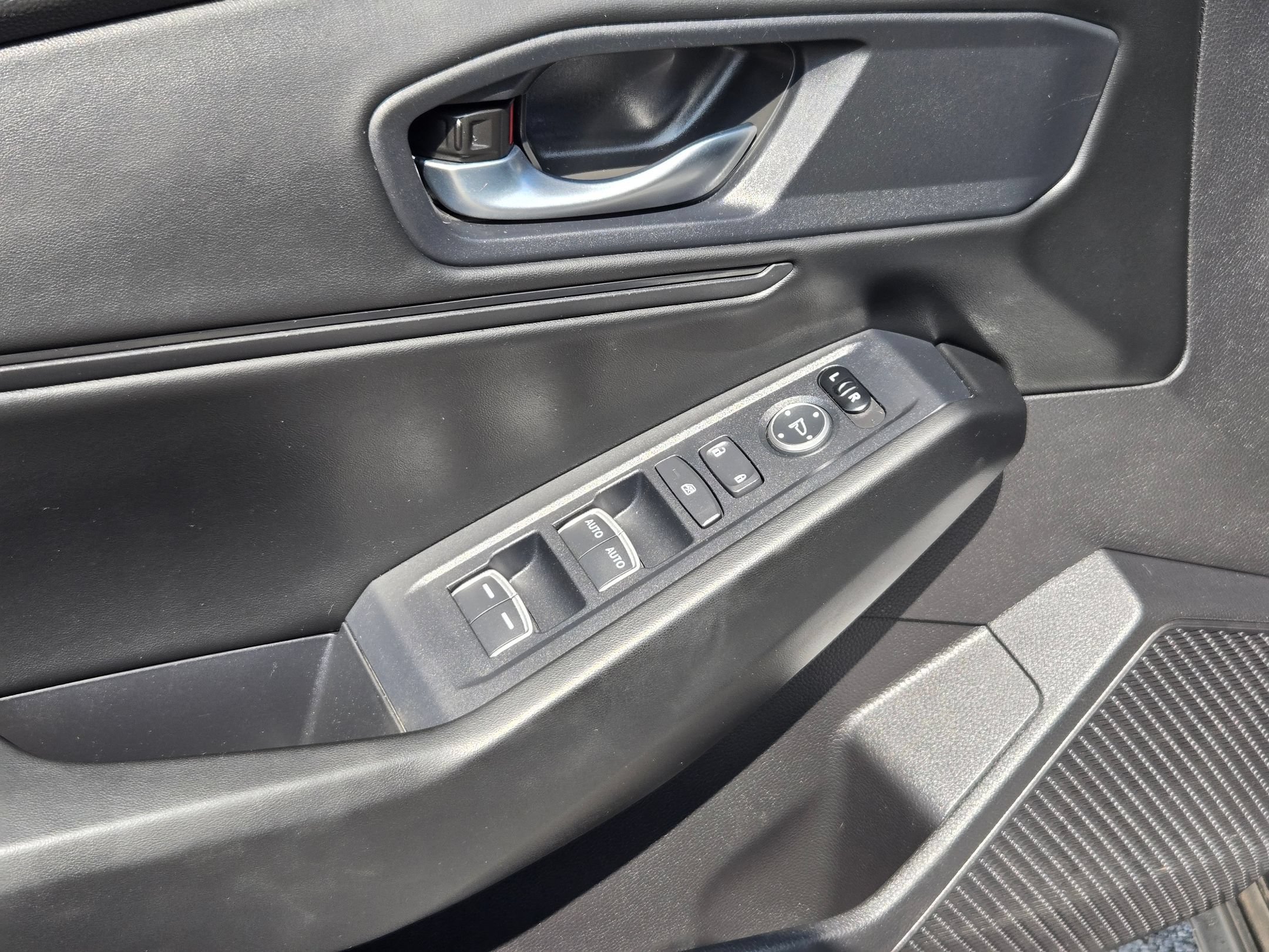 Used 2024 Honda Accord EX image 11