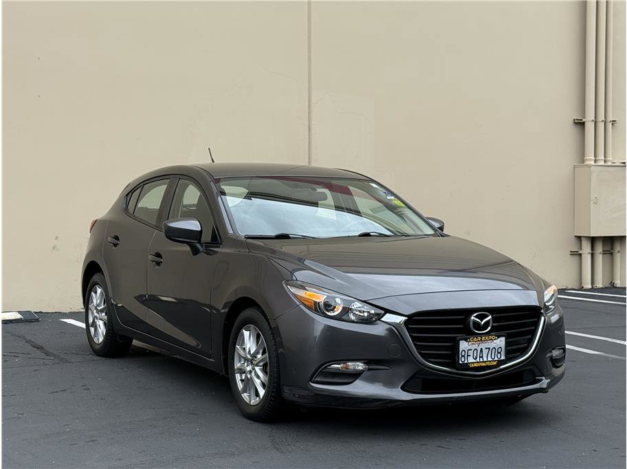 Used 2017 MAZDA MAZDA3 Sport image 2