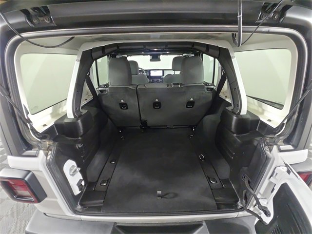 Used 2024 Jeep Wrangler Sport S image 16