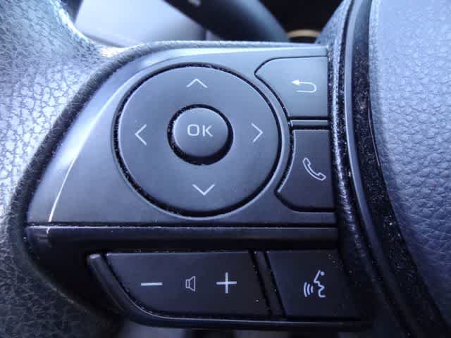 Used 2019 Toyota RAV4 LE w/ Carpet Mat Package FWD image 10