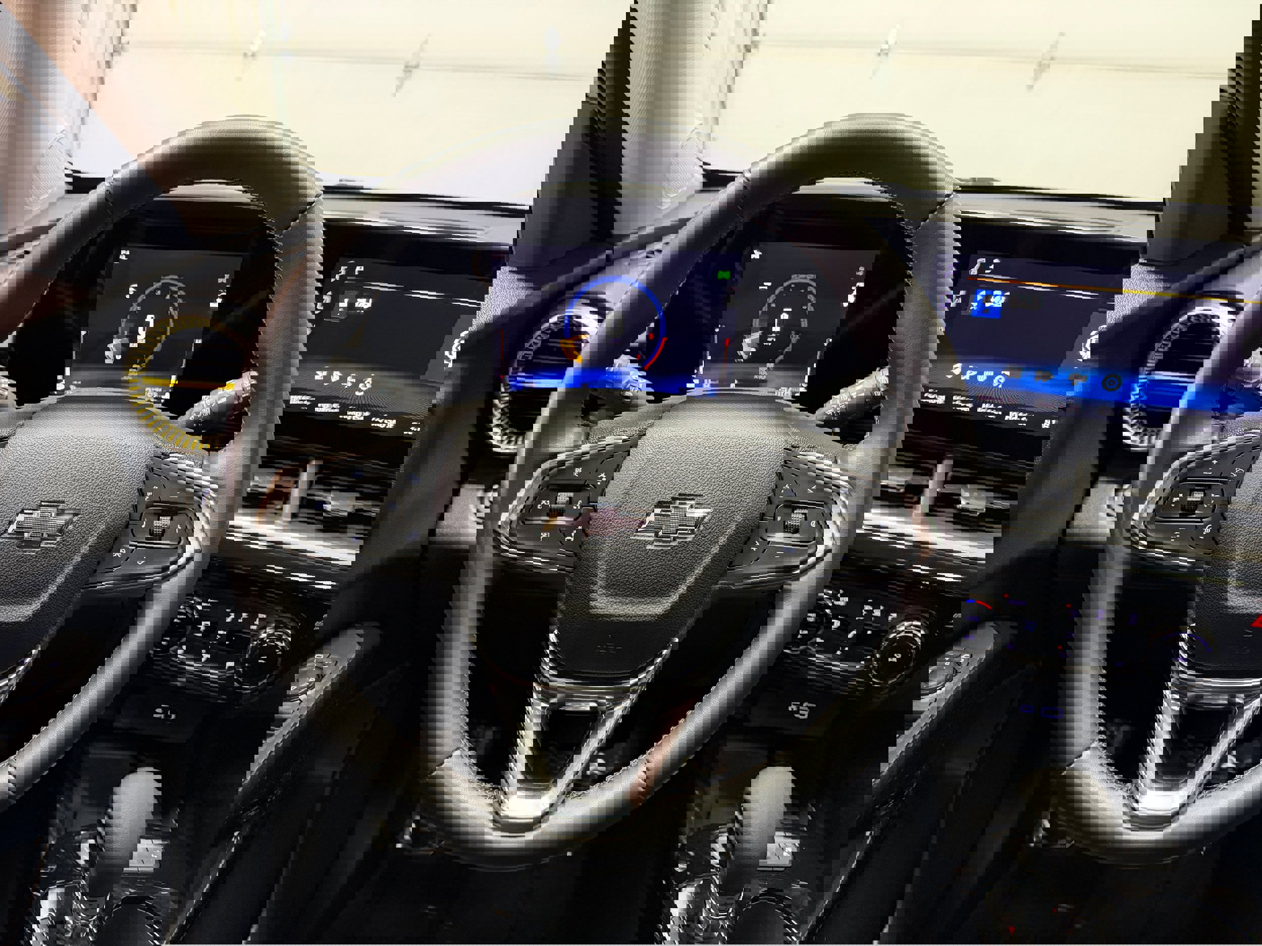 Used 2024 Chevrolet Trax ACTIV w/ Sunroof Package FWD image 15