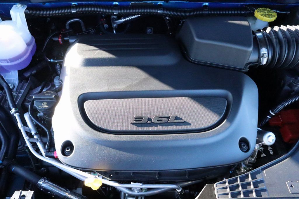 New 2026 Chrysler Pacifica Select FWD image 20