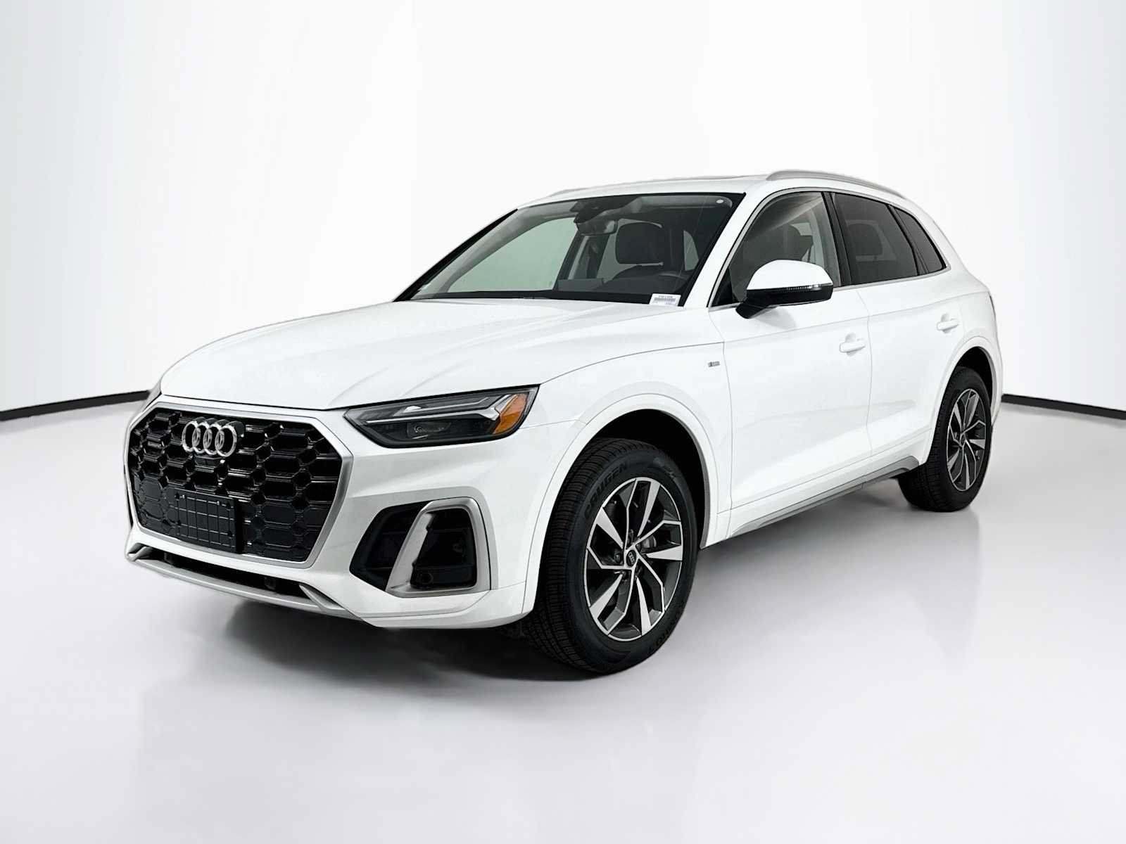 Used 2023 Audi Q5 2.0T Premium Plus w/ Premium Plus Package AWD/4WD image 1