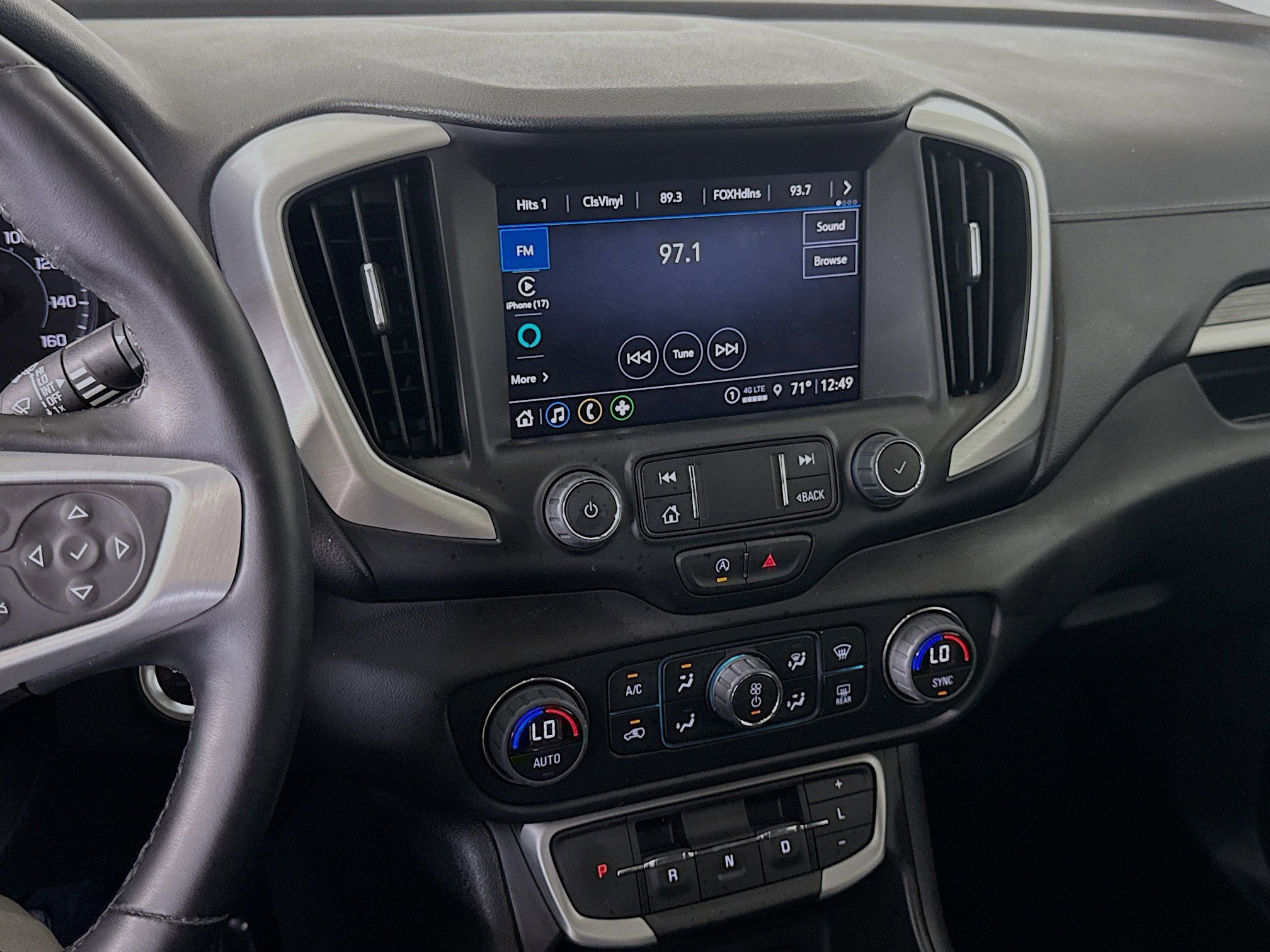 Used 2023 GMC Terrain SLT w/ Elevation Edition FWD image 18