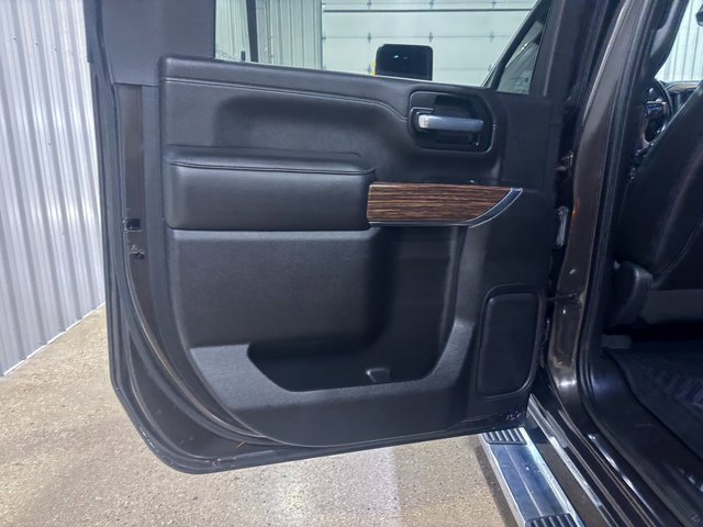 Used 2021 Chevrolet Silverado 3500 High Country image 24