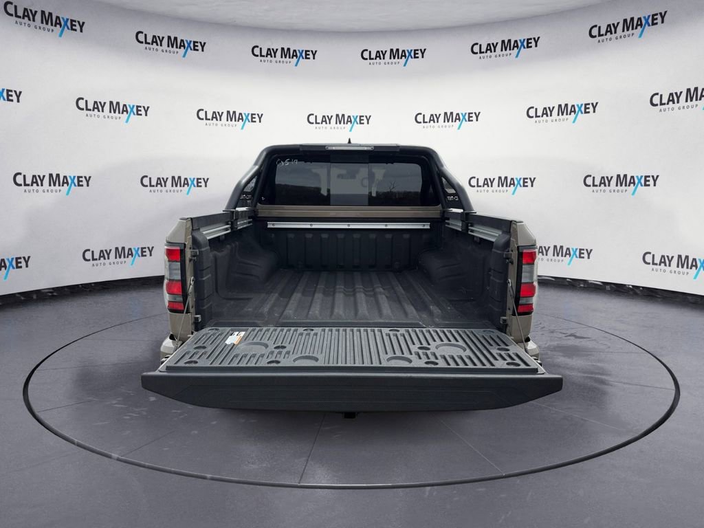 Used 2023 Nissan Frontier PRO-4X w/ Pro Convenience Package image 16