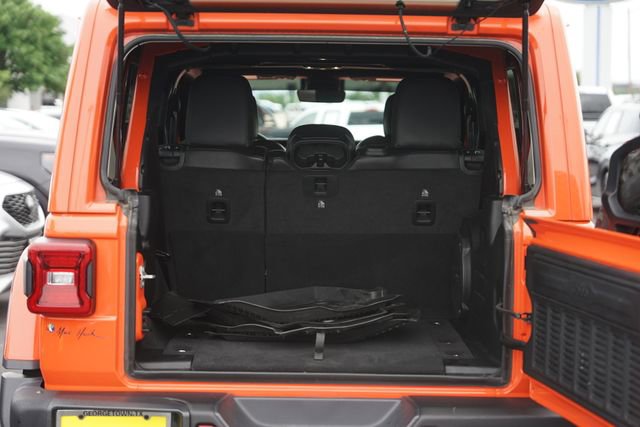 Used 2023 Jeep Wrangler Unlimited Rubicon 392 w/ Trailer Tow Package AWD/4WD image 33