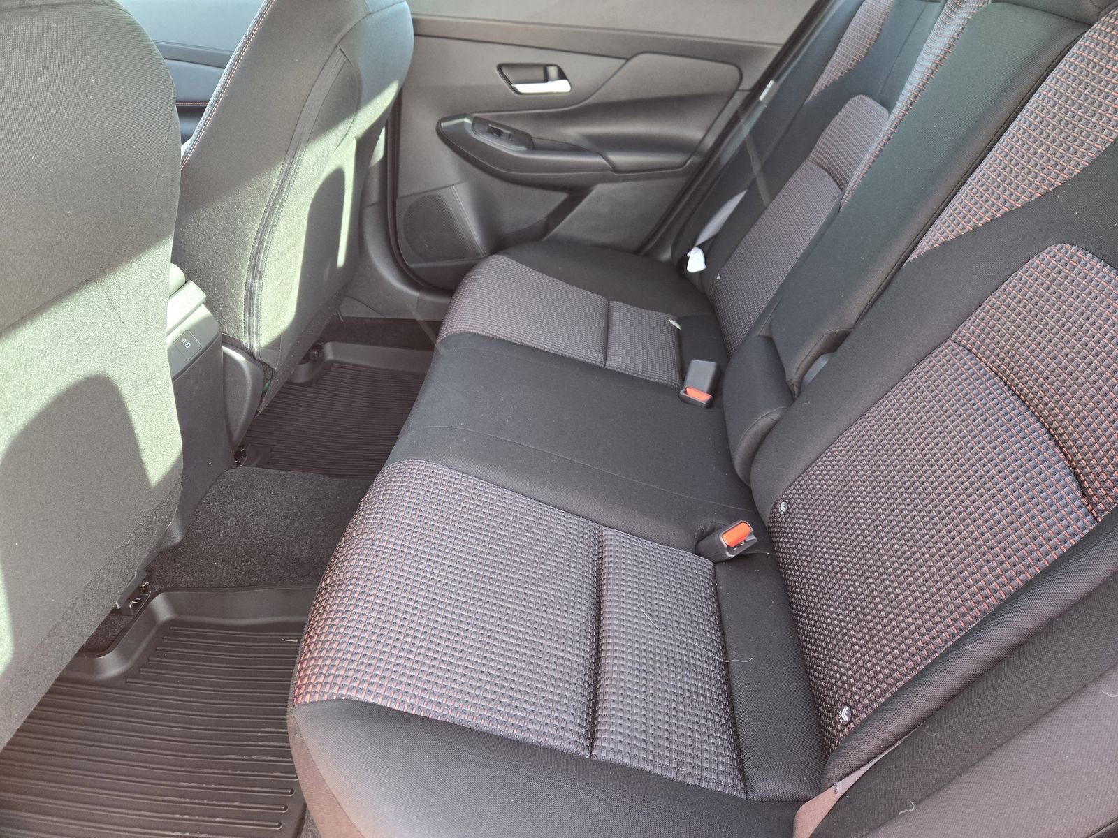 New 2026 Nissan Sentra SR FWD image 26