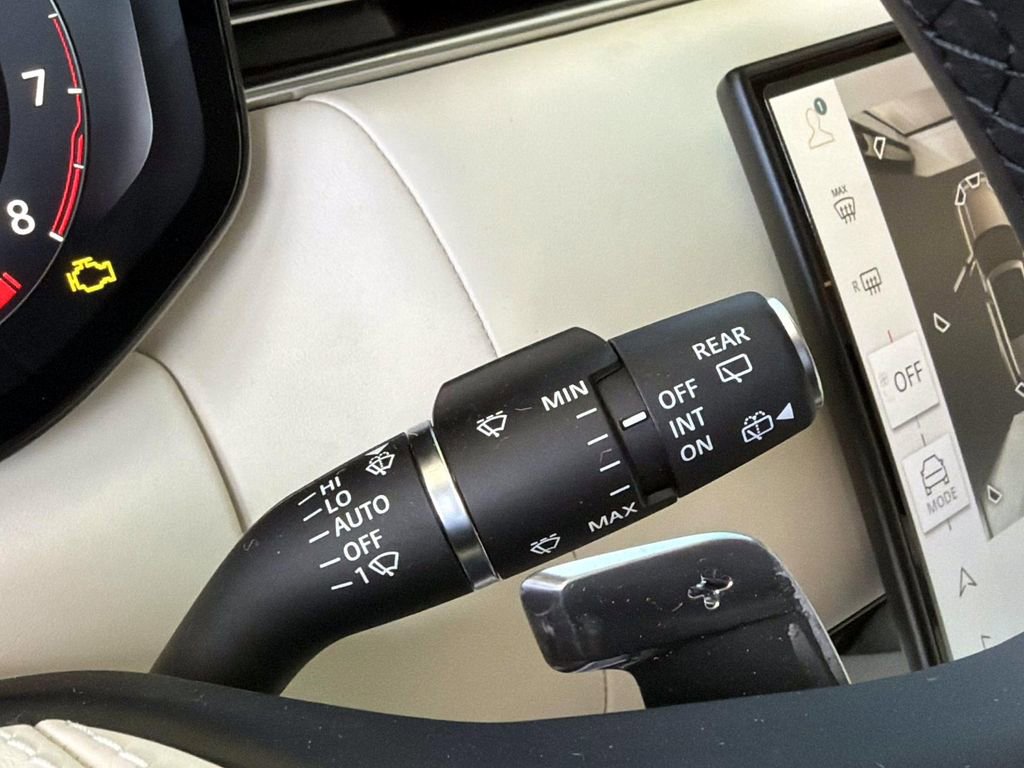 New 2025 Land Rover Range Rover Long Wheelbase Autobiography image 29