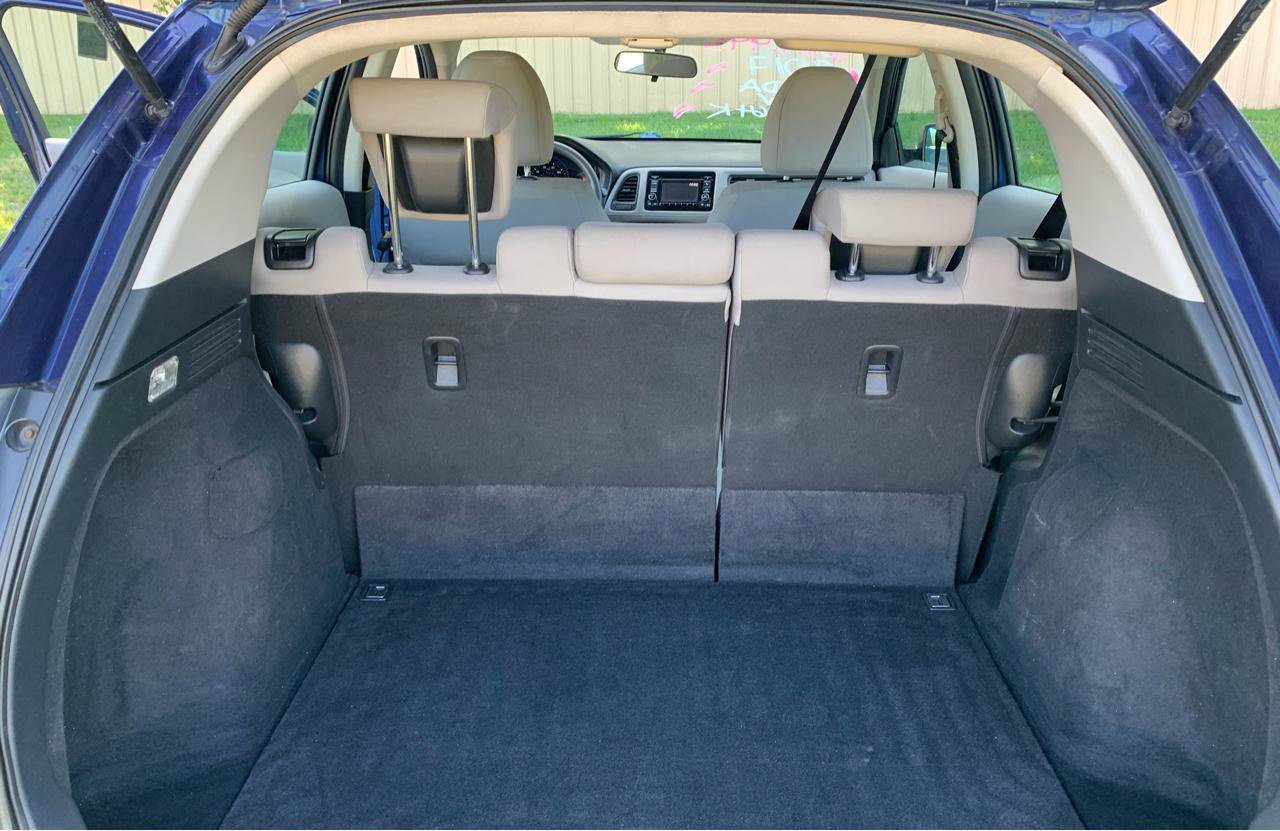 Used 2017 Honda HR-V LX image 17